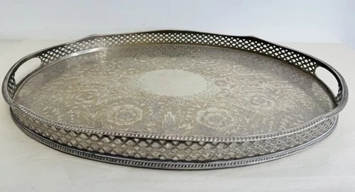 Vintage Etched Gallery Pierced Oval Silver Plated Drinks/Cocktails Tray, 20”