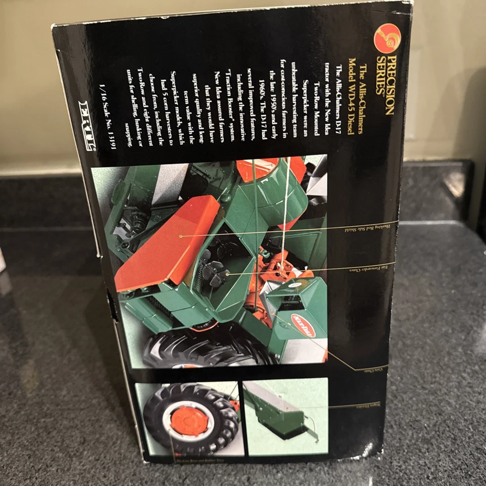 Ertl AC D-17 w/New Idea Picker 1/16 Diecast Farm Implement /Tractor  Replica - Image 2 of 4