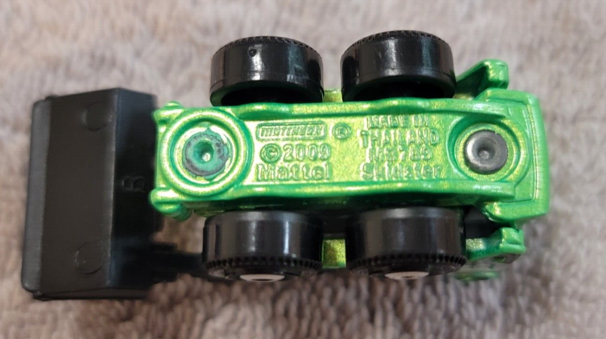 Matchbox Skidster – Kleiner Bagger In Grün, Serie 2022, Detailgetreues Spielzeugauto