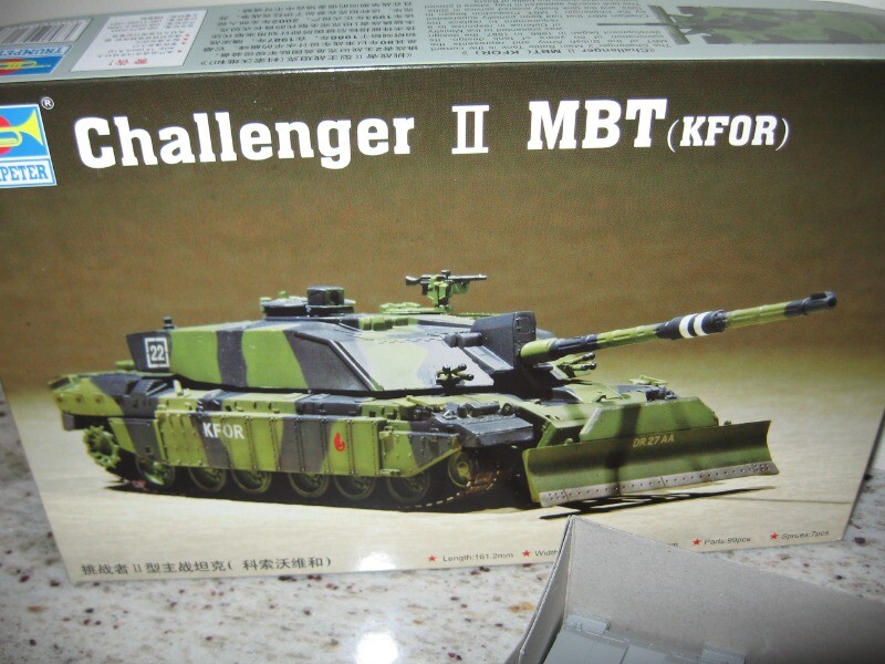 Kit Modèle 1/72 Challenger II MBT Trumpeter - Char Britannique KFOR - Maquette Plastique à Monter