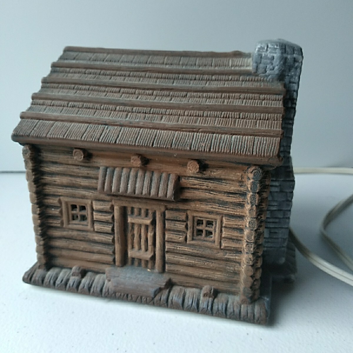 Vintage Byron Molds 1985 Ceramic Log Cabin House Village Family Rare Light Up 