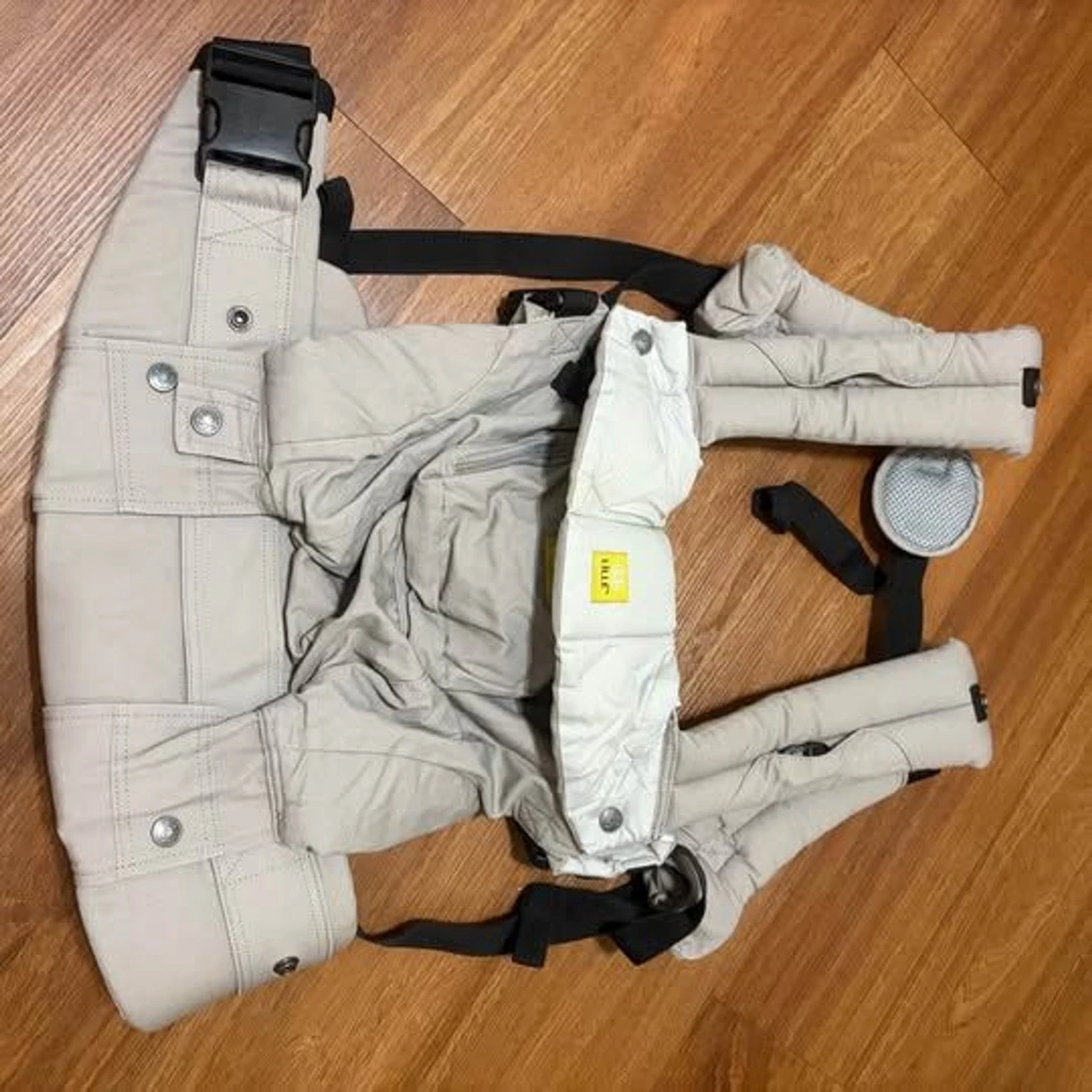 LílléBaby Classics 6-Position Baby Carrier Newborn (7lbs) to 48 Months (45lbs)