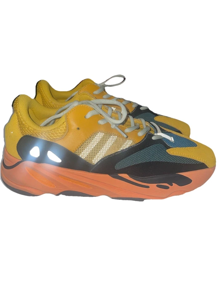 Adidas Yeezy Boost 700 amarelo sol preto azul verde camurça tamanho 11,5 super limpo - Imagem 2 de 4