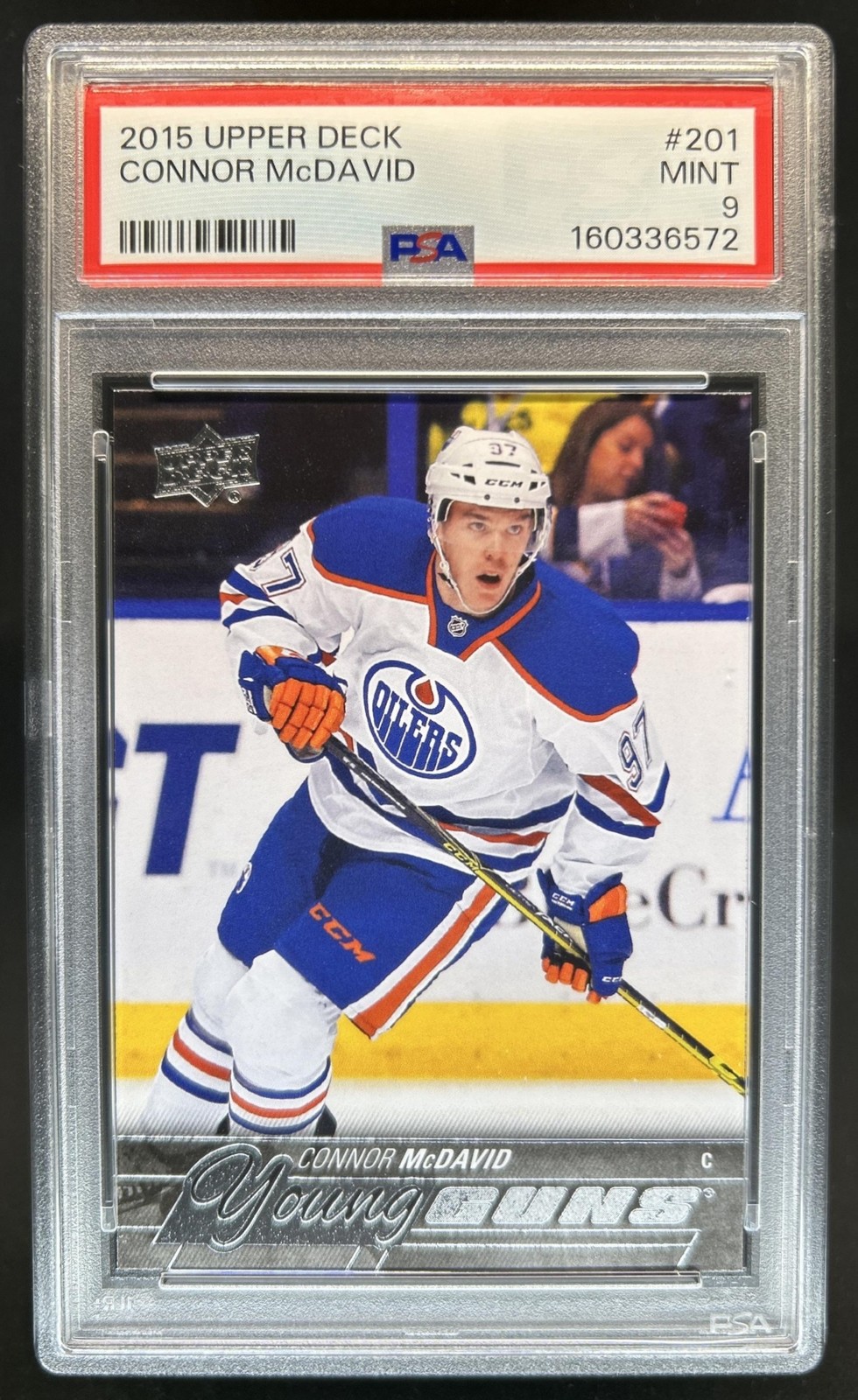 2015-16 Upper Deck Connor McDavid Rookie Young Guns RC #201 Oilers PSA 9
