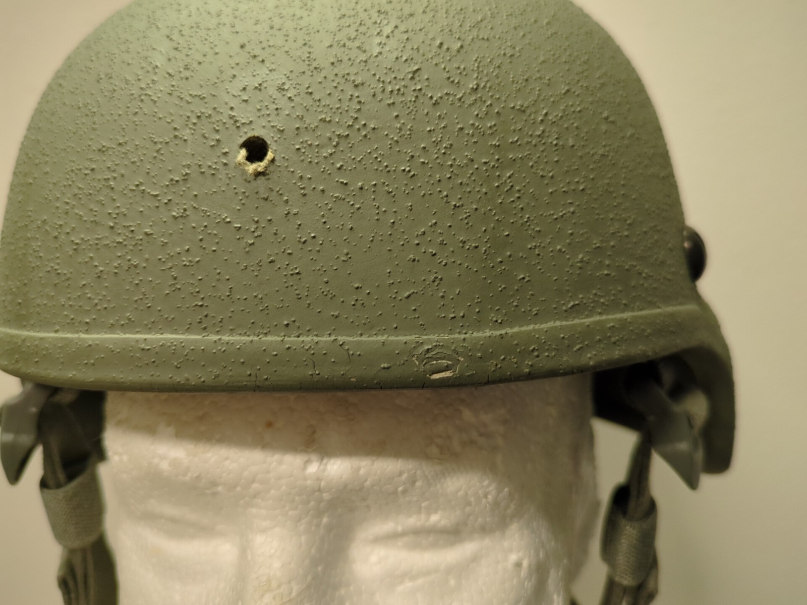 US Military Gentex ACH Advanced Combat Helmet Small & Chinstrap Pads UCP Cover