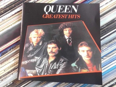 QUEEN CD: GREATEST HITS  (GERMANY; EMI CDP 746033 2)