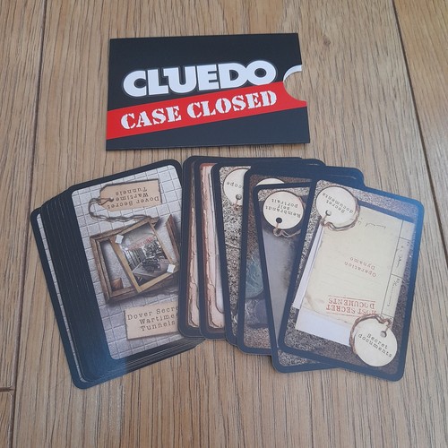 CLUEDO - Edizione ENGLISH HERITAGE - Mystery Gioco da Tavolo - COMPLETO - Hasbro 2019 - Foto 8 di 13