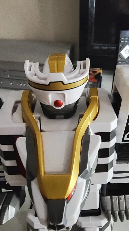 Mighty Morphin Power Rangers Legacy White Tigerzord 971 80214 Foto 3 de 4