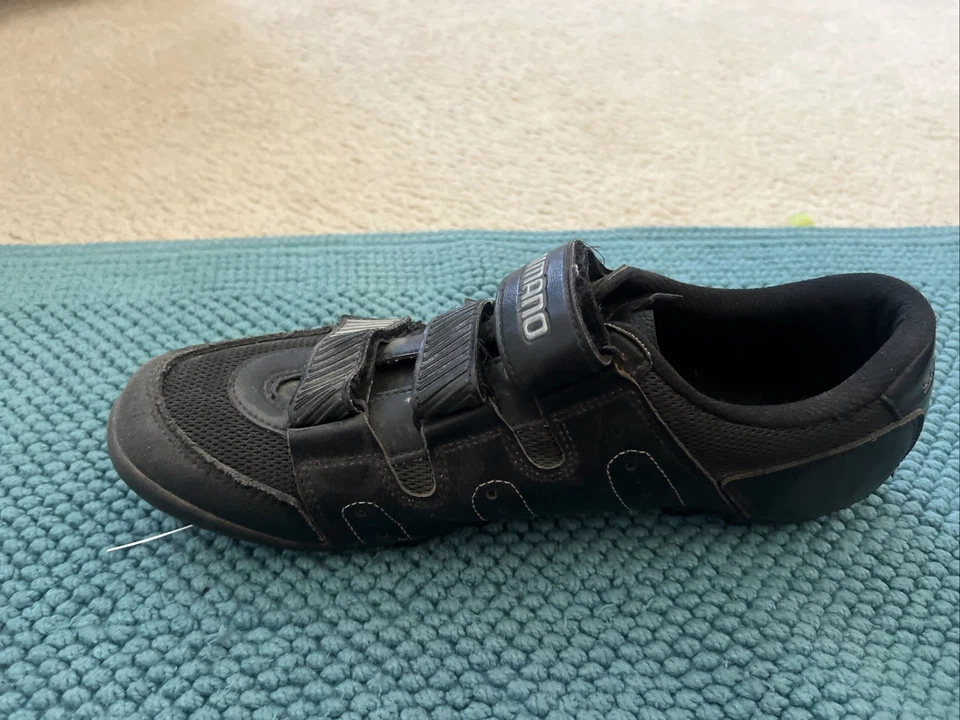 Zapatillas de ciclismo Shimano SPD negras (12,5) con cierre ajustable Foto 3 de 4