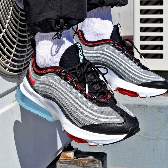 red white and blue nike trainers