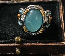 Vintage Style Blue Crystal Ring 18K White Gold Plated