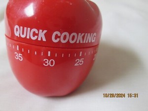 Quick Cooking Red Apple 60 Minute Working Kitchen Timer Vintage Apple Timer Cook