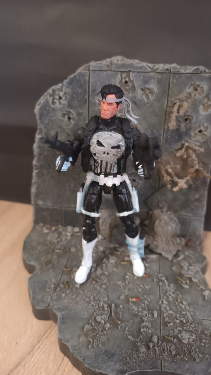 3.75 1:18 Scale custom action figure Punisher Marvel