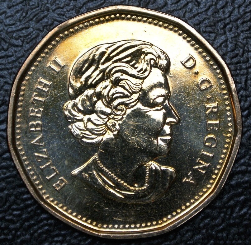 2011 CANADA - 1 DOLLAR LOONIE - BRONZE PLATED NICKEL - Eliz II