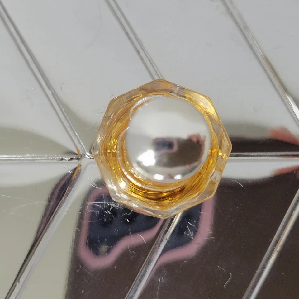 Private Number Etienne Aigner Perfume Deluxe Vidrio Miniatura .17 Oz. 5 ML Foto 2 de 3