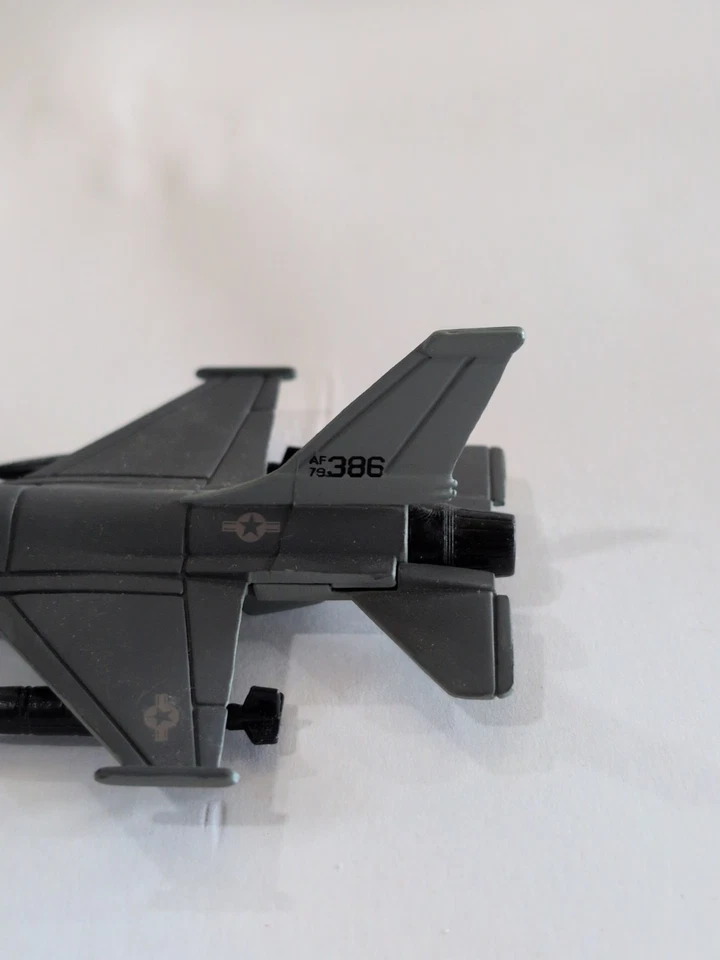 Винтажный литой реактивный самолет 1996 Road Champs Flyers F-16 Falcon - Изображение 3 из 4