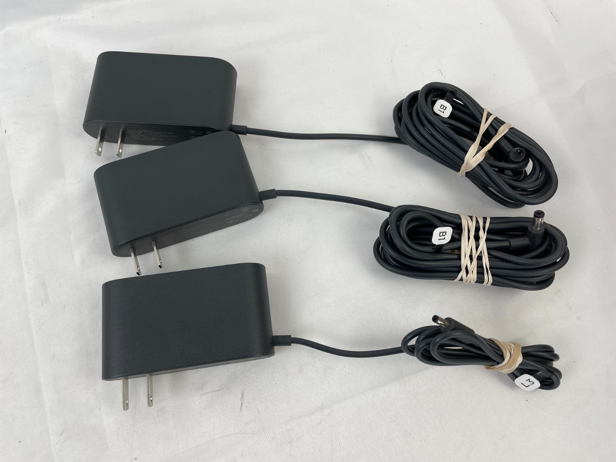 HTC Vive Pro 2 Accessory Kit 2x VR Base Station 2.0, 1x Vive Link
