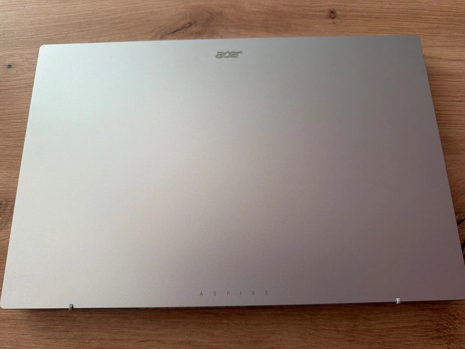 Acer Aspire 3 A315-24P R1UP, AMD Ryzen 3 7320U, 16GB RAM, 512GB SSD, Windows 11 - Bild 3 von 4