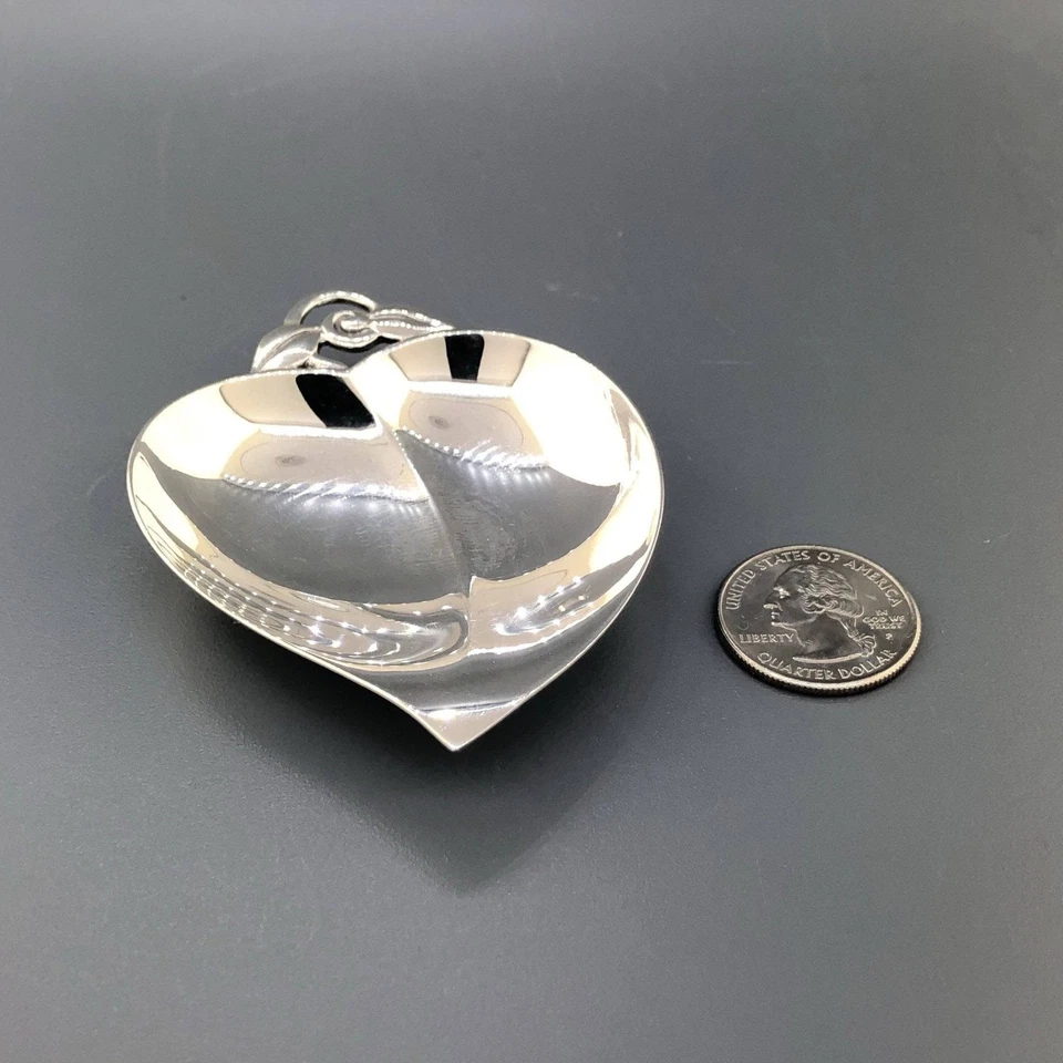 Estate Set of 4 Tiffany & Co. Sterling Silver Leaf Nut Dishes - Image 4 of 4