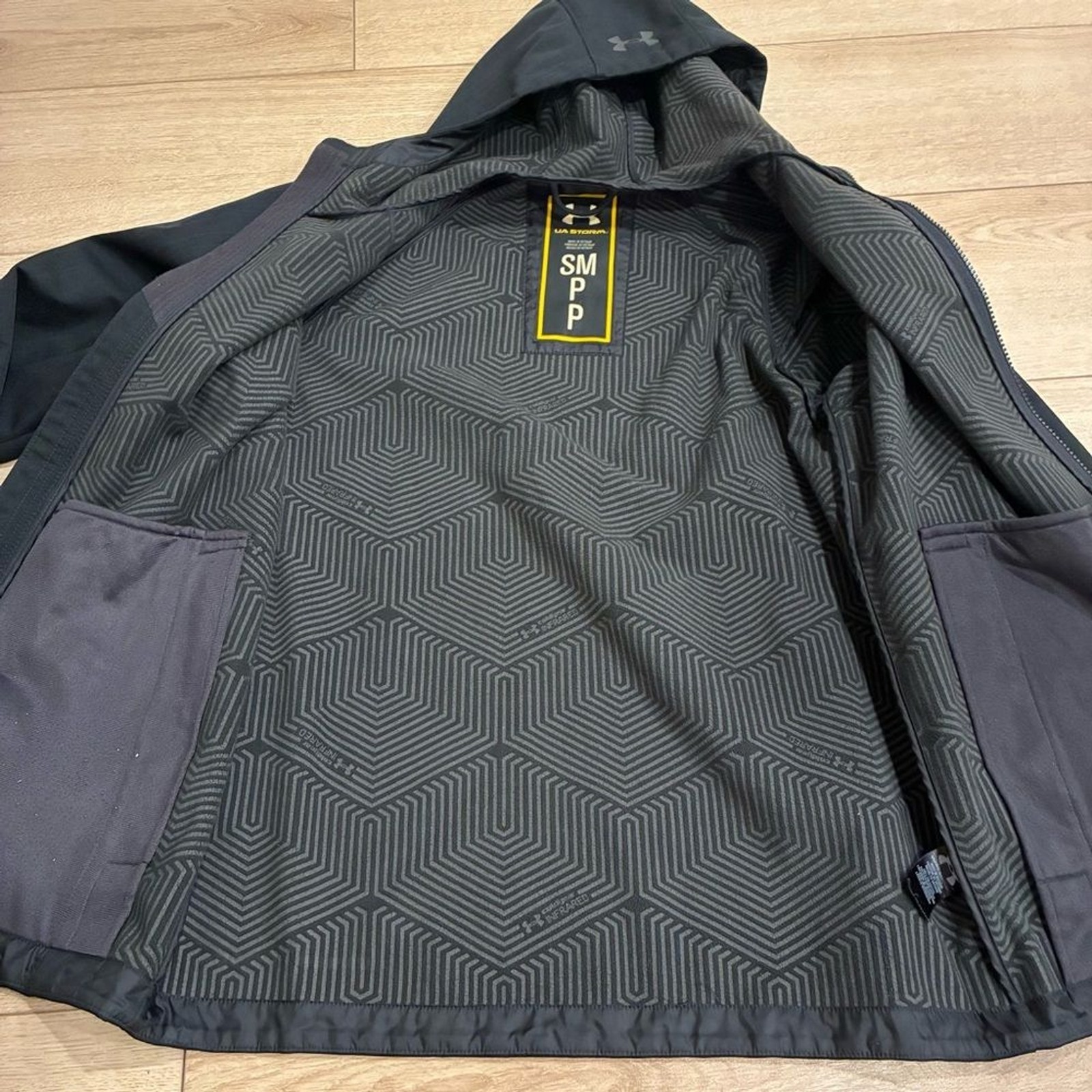 Under Armour Men's Black Storm Rain Jacket Hooded Size S thumbnail 3