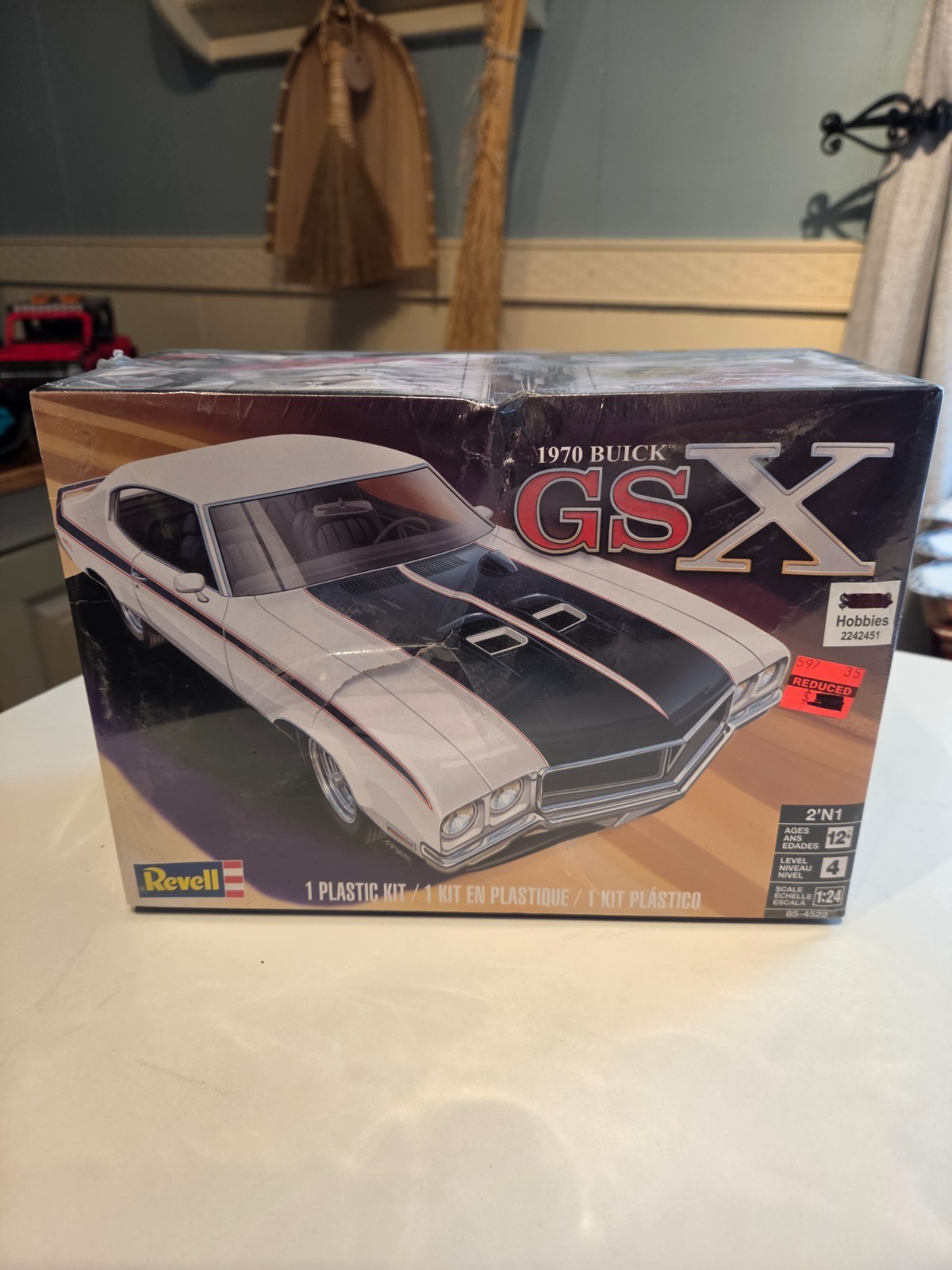 1/25 scale model car kit