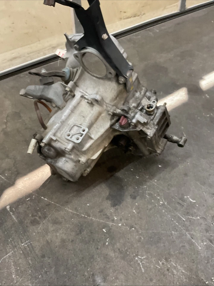 Subaru Justy 87-94 transmisión manual 5 velocidades Ef-12 tracción delantera Foto 3 de 4