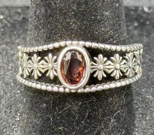 New Condition Sterling Silver Garnet Flowers Ring Size 7.00