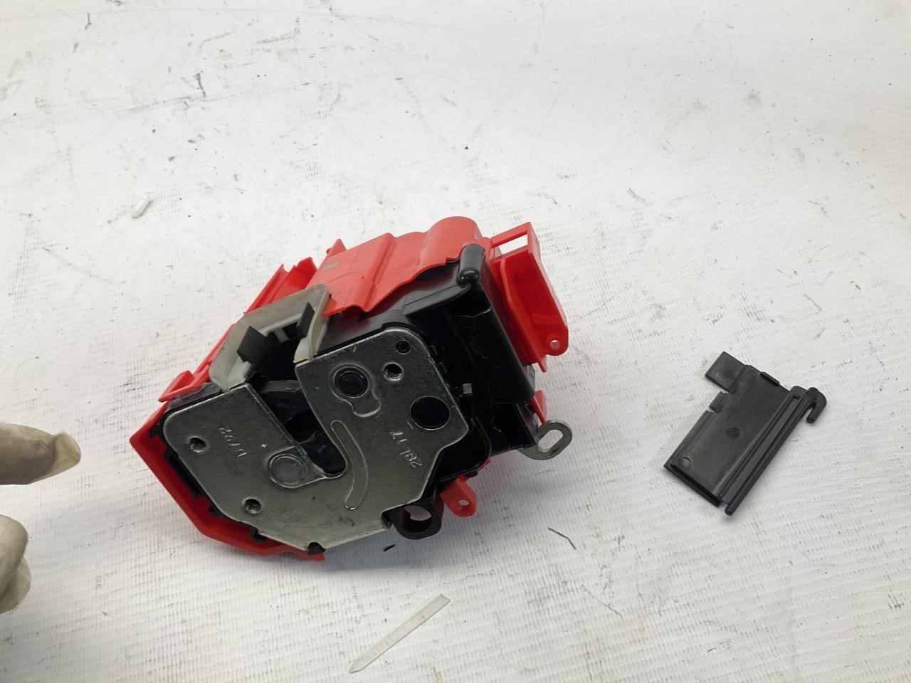 15-19 Ferrari 488 Left Driver Door Lock Latch Actuator Q