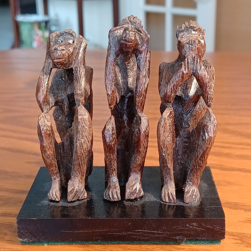 Hand Carved Wooden 3 Wise Monkeys Hear No, See No, Speak No Evil - Pedestal Base
