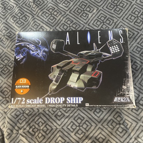 ALIENS DROP SHIP AOSHIMA 1:72 DIECAST MODEL 03 BLACK VERSION 500 ONLY