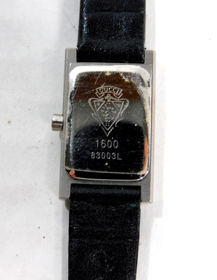 Gucci 1600 Small Quartz Watch - Stainless Steel - 83003L - Black