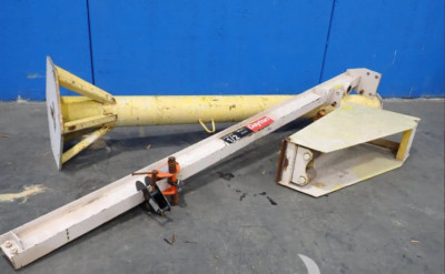 Dayton 1/2 Ton Freestanding Base Mounted Jib Crane, 10'-0'' Span x 10'-0'' H.U.B.