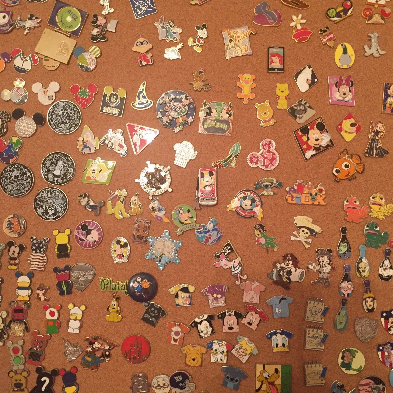 Lot of 50 Disney Trading Pins &plus; 2 FREE Pins US SELLER&excl; U PICK BOY OR GIRL LOT