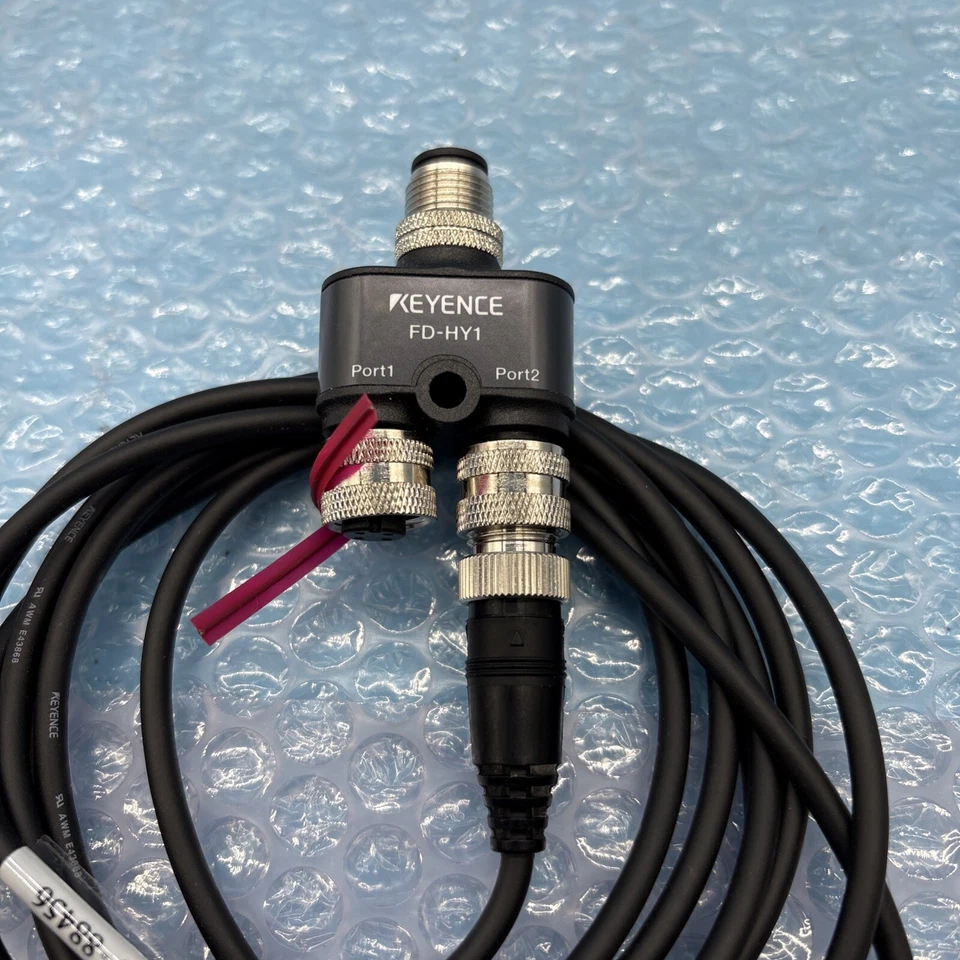 Sensor de flujo con abrazadera negro Keyence FD-HY1 conector en forma de Y con sensor FI-T15 Foto 2 de 4