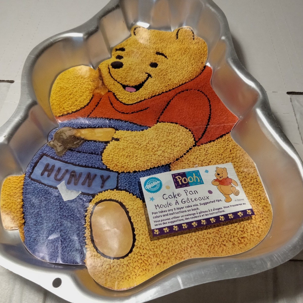 Vintage Wilton Pooh Cake Pan 2105-3000 Disney 1995 with color