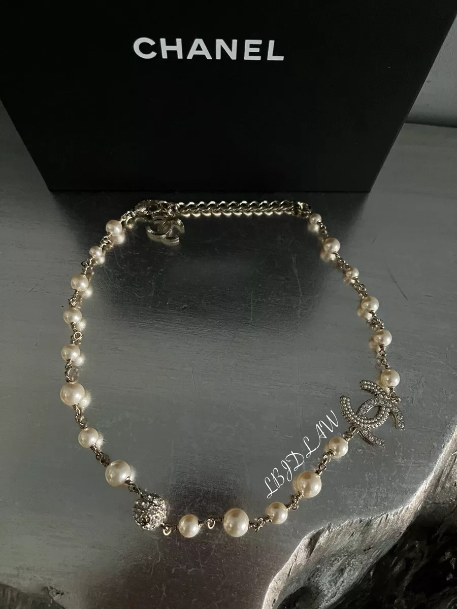 Chanel Pearl Crystal CC Short Necklace 18 Gold in Gold Metal - US
