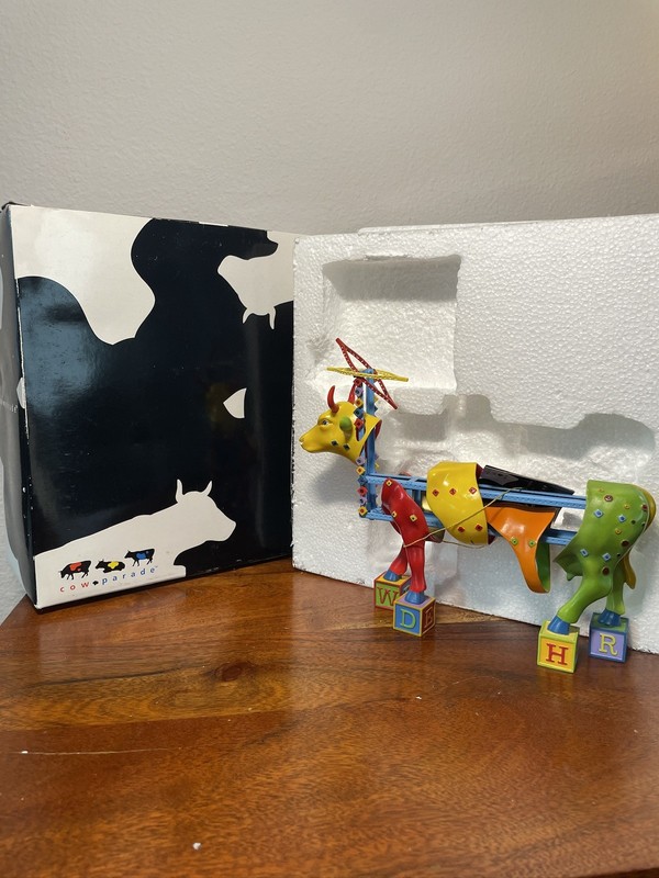 Vintage Cow Parade Kids Kowstruction Figurine w/ TAG #7260 Westland 