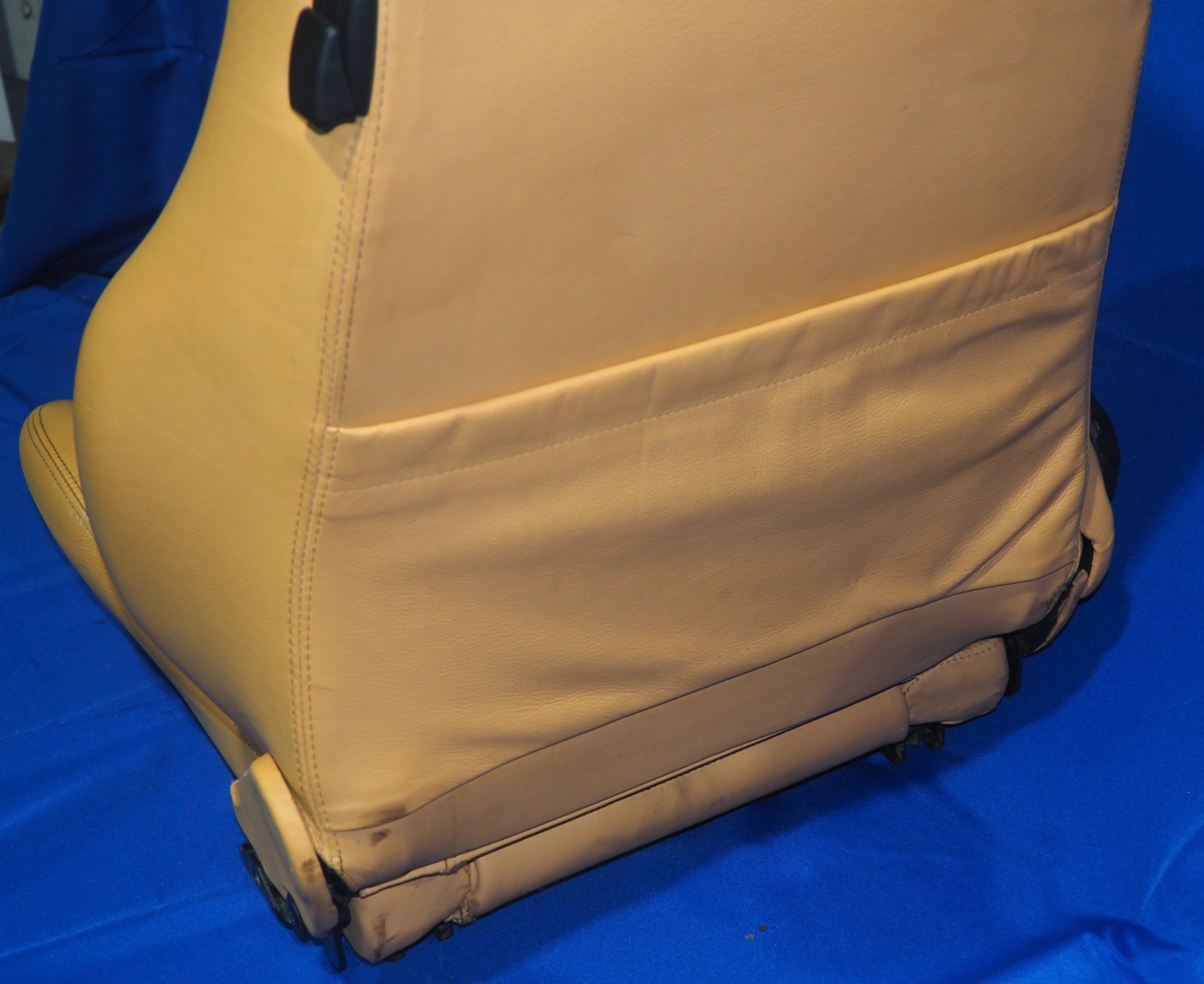 1995-1999 Ferrari F355 Right Passenger Seat Beige Good Condition OEM Complete