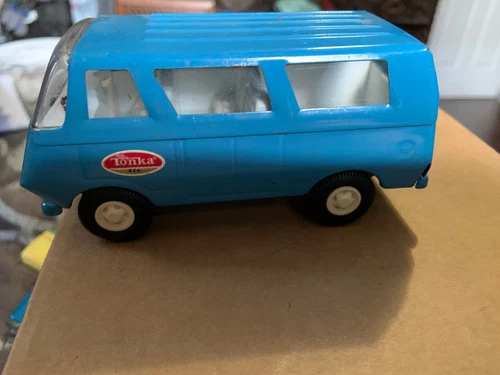 Vintage Blue Mini Tonka Van Toy . Missing Rear Window .