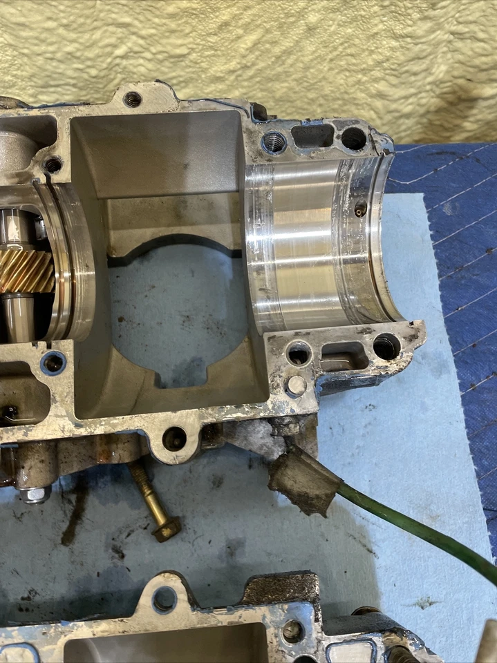 Juego de mitades de cárter Polaris Rmk 700 2006 168 Foto 4 de 4