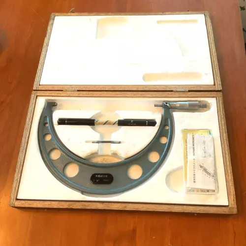 Mitutoyo No. 103-223 8" to 9" Carbide Tipped Micrometer, 0.0001