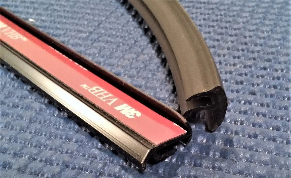 KIT DE MOLDURAS PARA PARABRISAS NEGRO CUPÉ NISSAN 350Z 2003-2008 en stk Foto 4 de 4