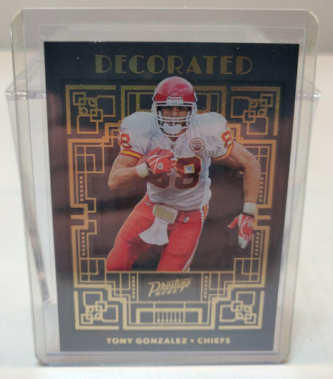 Tony Gonzalez 2022 Prestige Decorated #DE-18 KC Chiefs Pro Hall of Fame Case Hit
