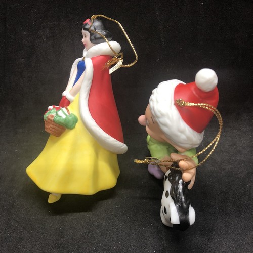 Grolier Porcelain Ornament Snow White & Dopey On Christmas Horsey 1996 Disney - Picture 5 of 12