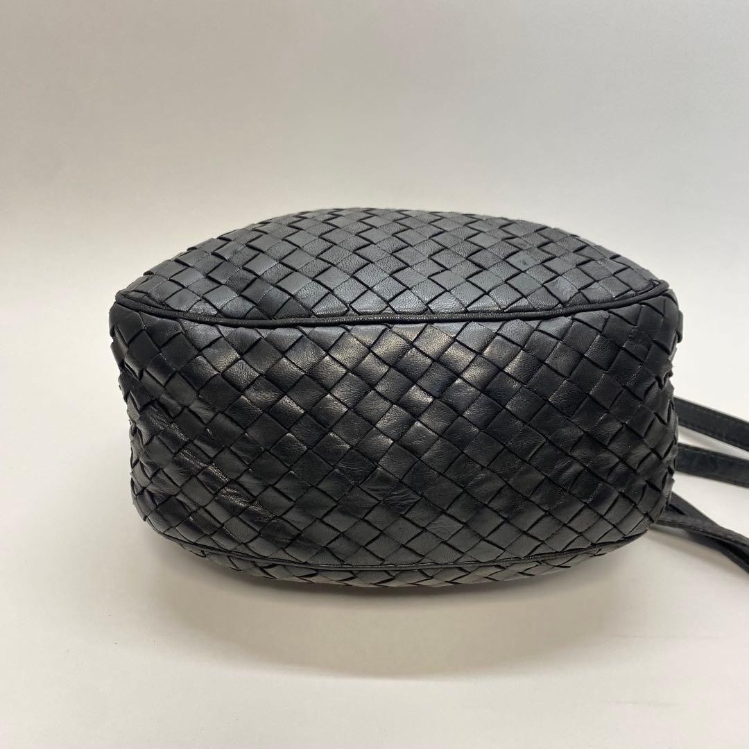 Bottega Veneta Intrecciato shoulder bag black leather Authentic thumbnail 6