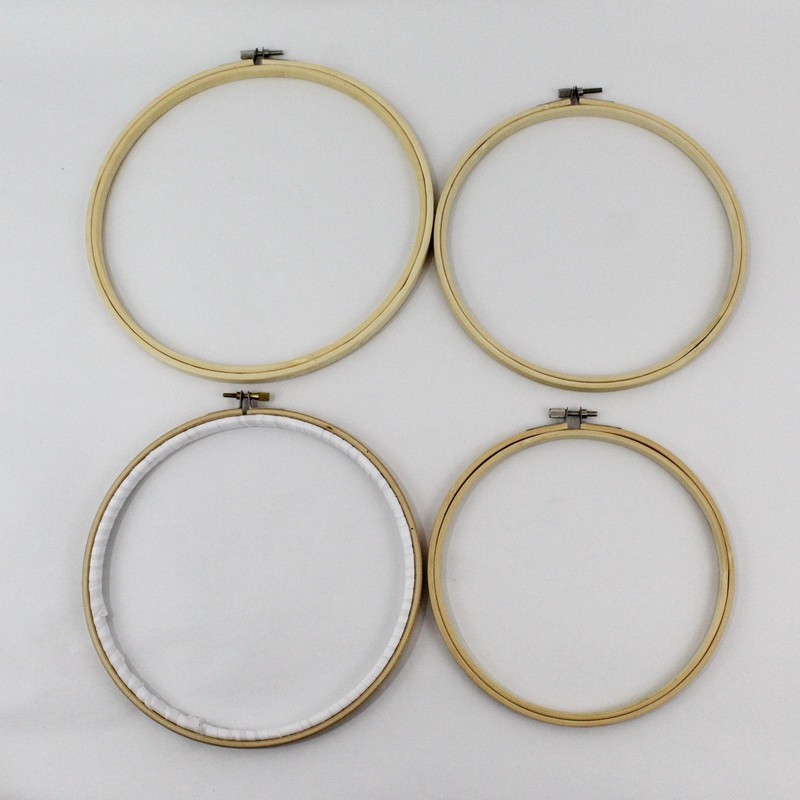 Lot of 4 Wooden Embroidery Hoops Screw Adjusters Round