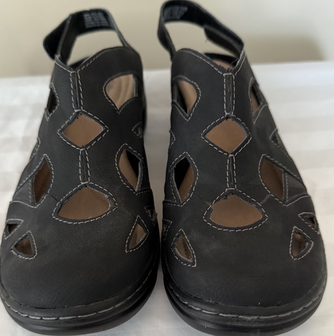 Croft Barrow Women 9.5 Ortholite Black Strap Leather Mary Jane Closed Toe Sandal