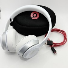 Beats Solo2 White Wireless On-Ear Headphones B0534 NEW EAR PADS Case & Red Cord