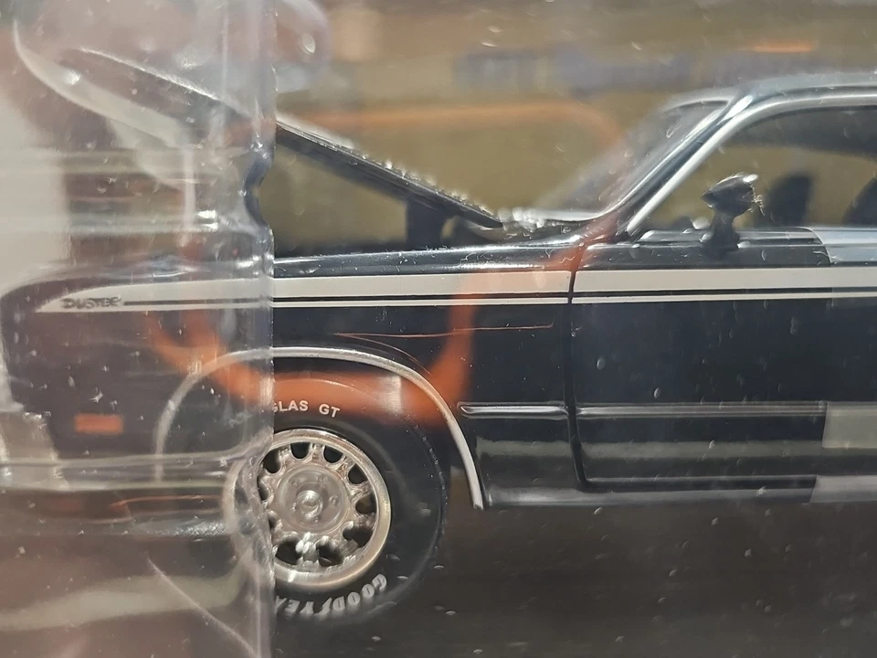 Johnny Lightning Muscle Cars Collection 1971 Plymouth Duster 340 1:24 Diecast  - Image 4 of 4