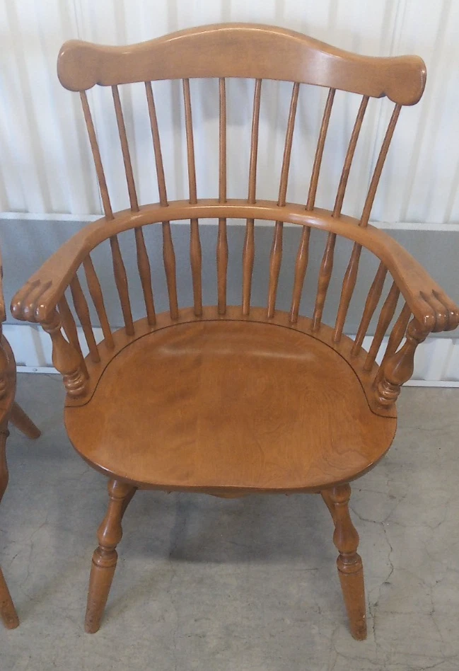 Set of 2 ETHAN ALLEN Heirloom Maple Nutmeg Comb Back Dining Arm Chairs - Image 3 of 4